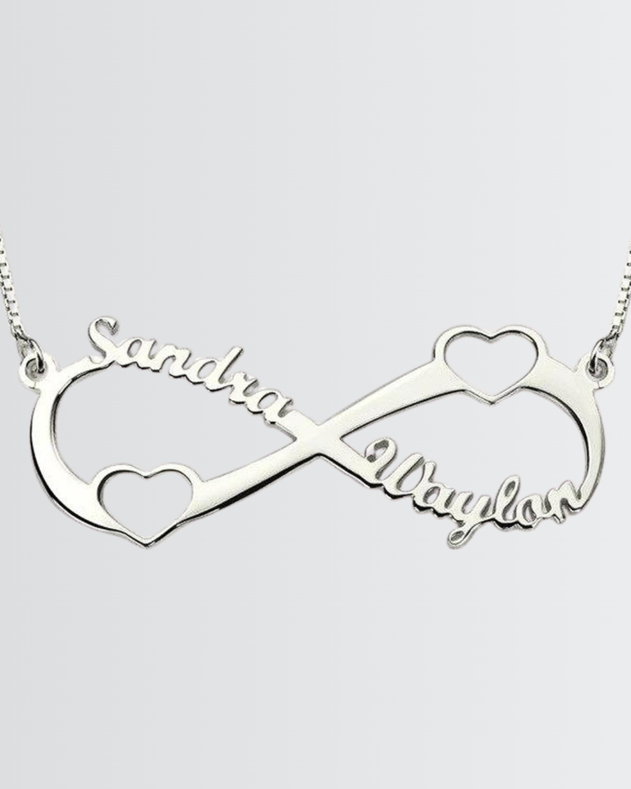 Personnalisez votre collier Infinity Heart avec vos noms