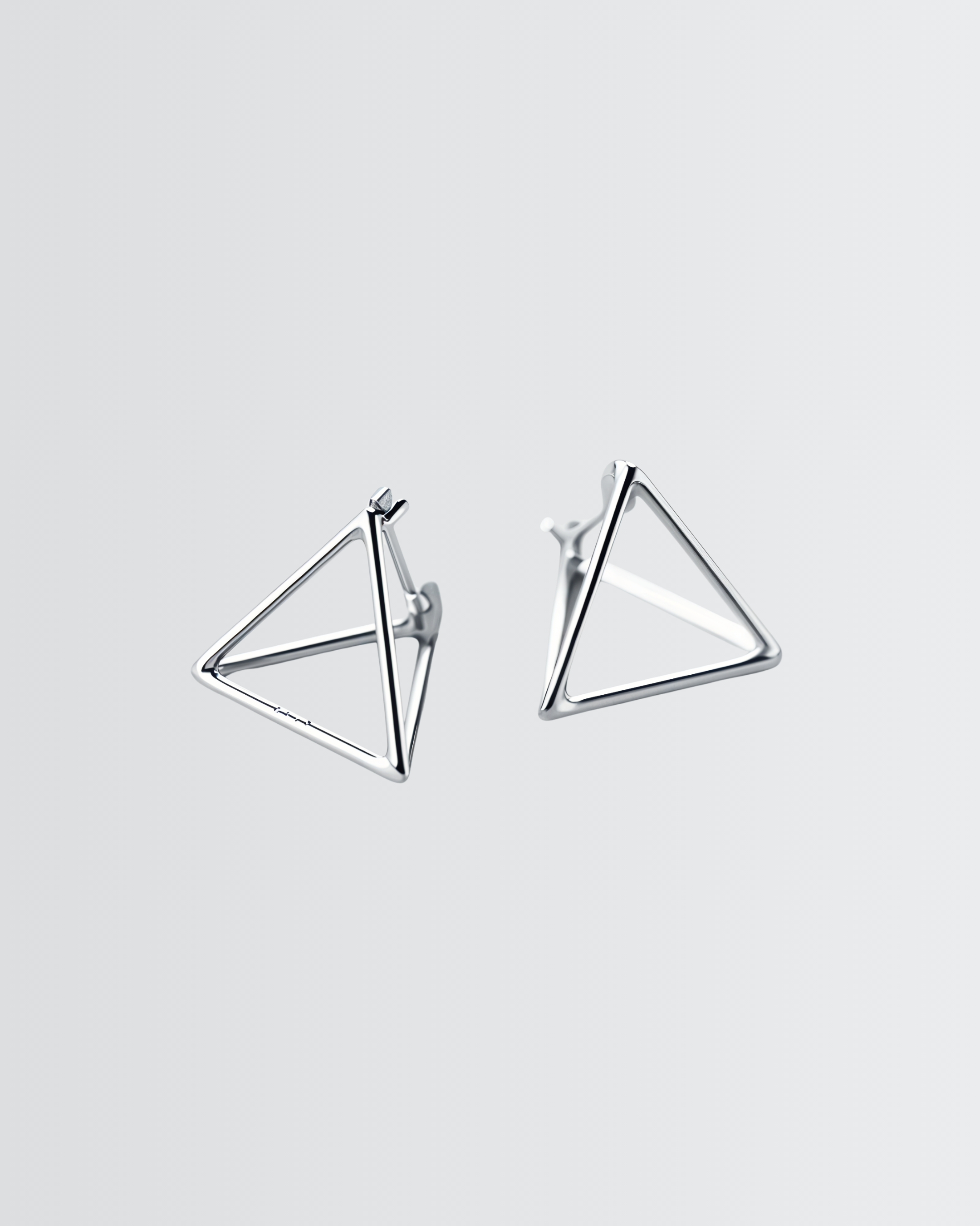 Clous triangulaires 3D minimalistes