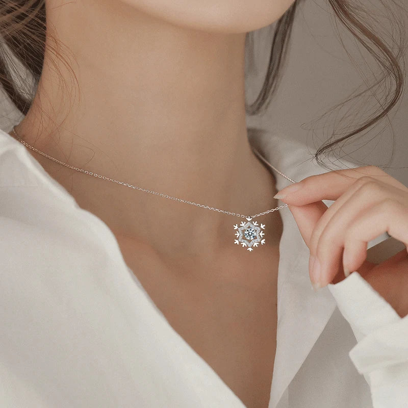 Shining Snowflake Necklace