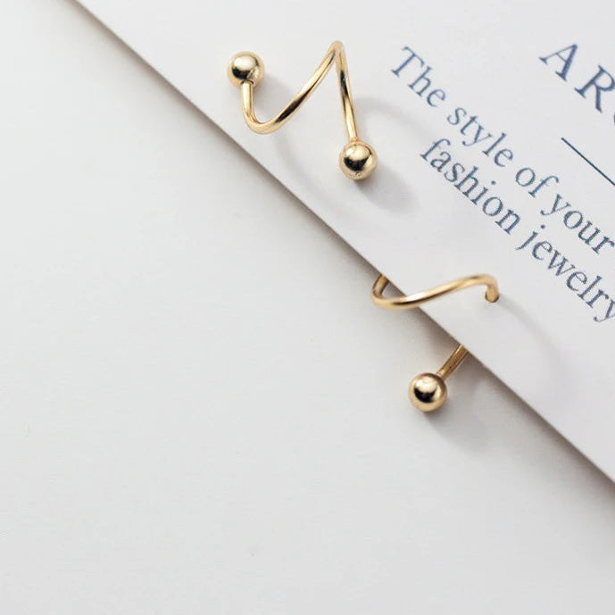 Mini Twirl Hug Earrings