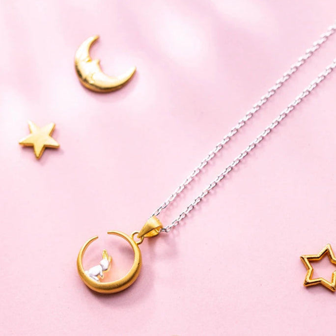 The Lucky Hopper Minimal Necklace