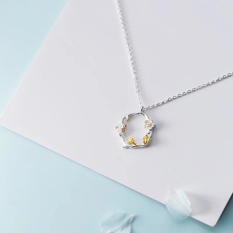 Dazzling Garland Necklace