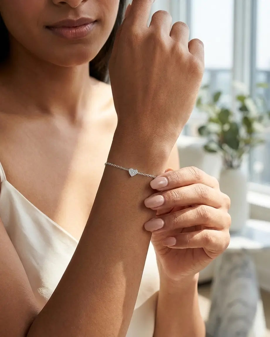 My Charming Heart Minimal Bracelet - Silver Bracelet by BLINGLANE