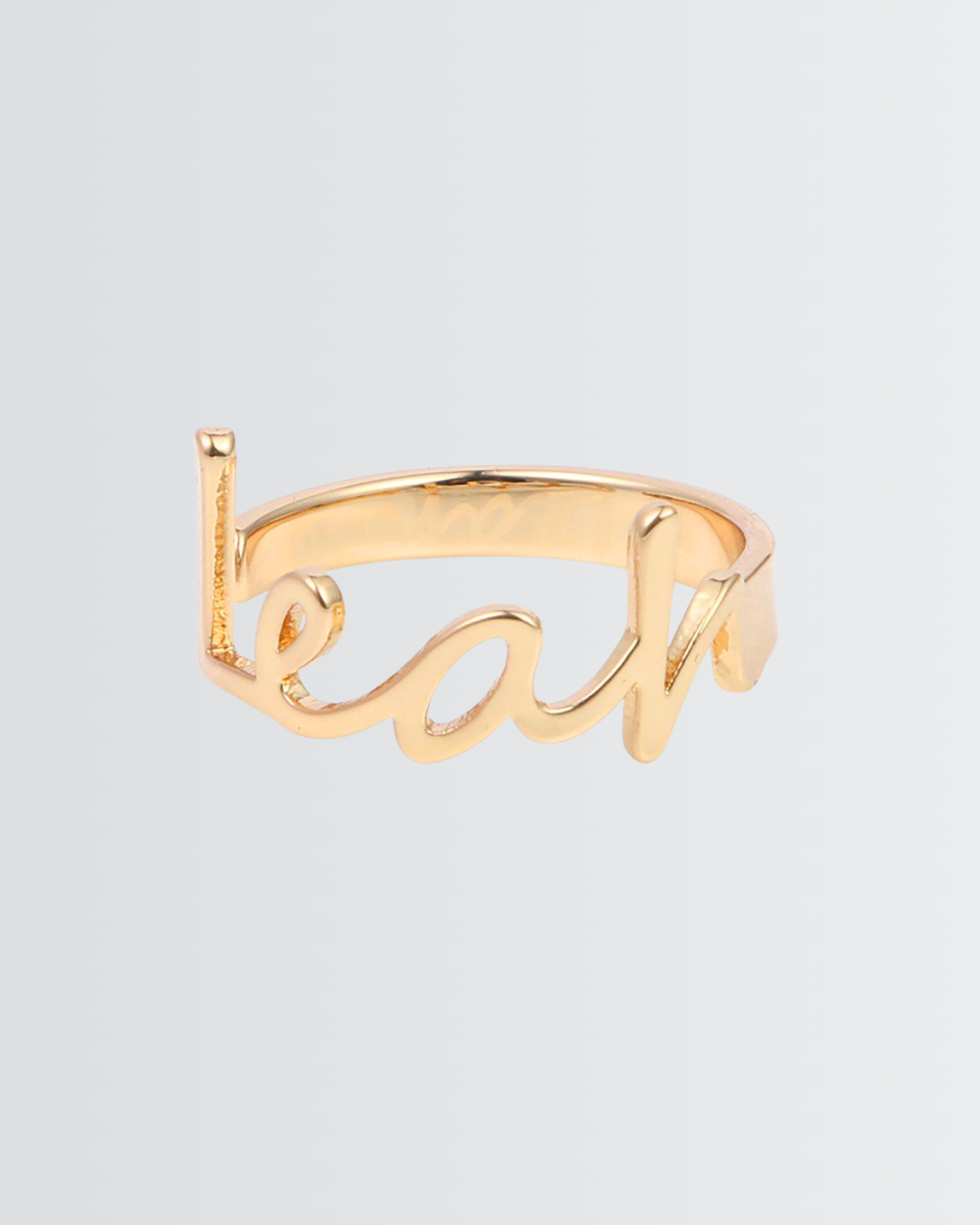 Personaliza tu anillo con nombre en negrita