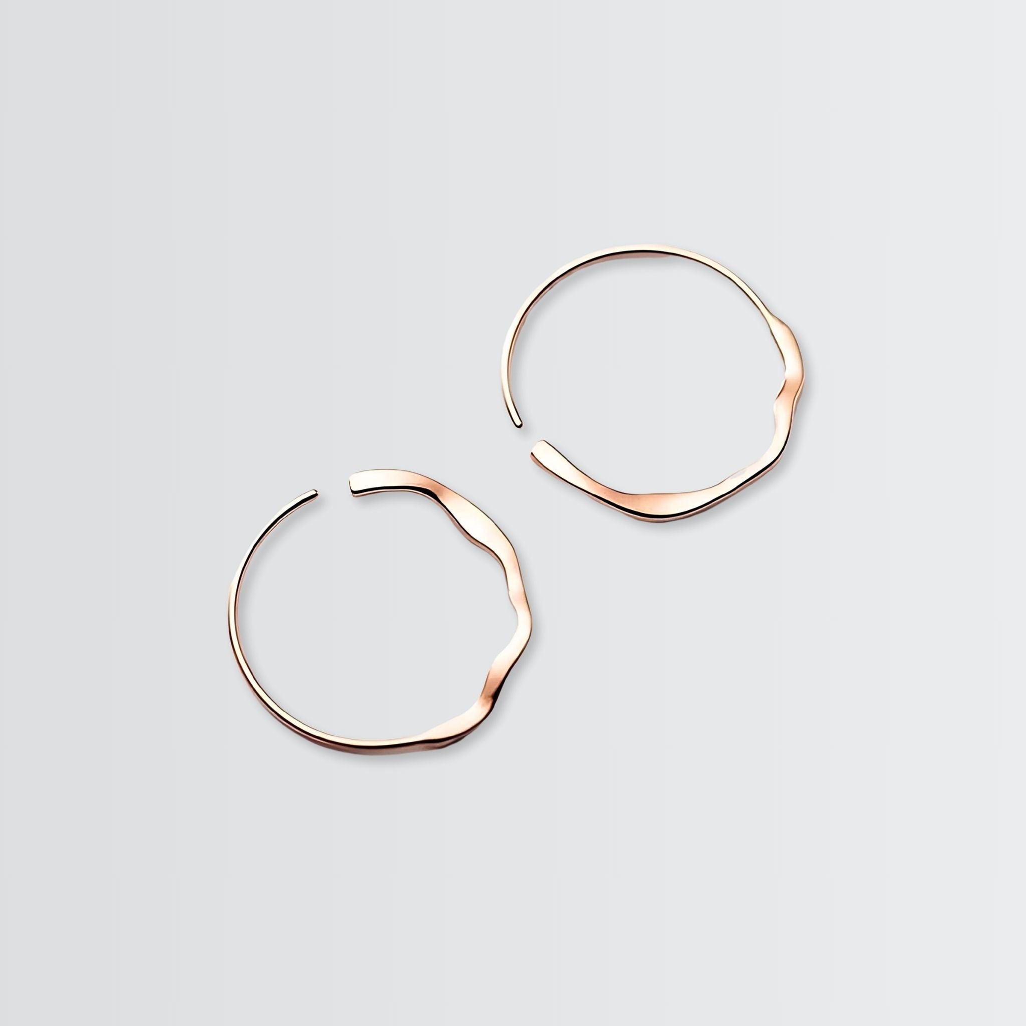 Classy Curves Minimal Hoops