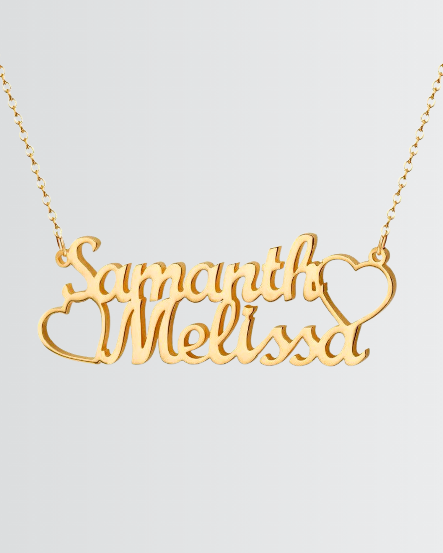 Collar personalizado con nombres de pareja y corazones