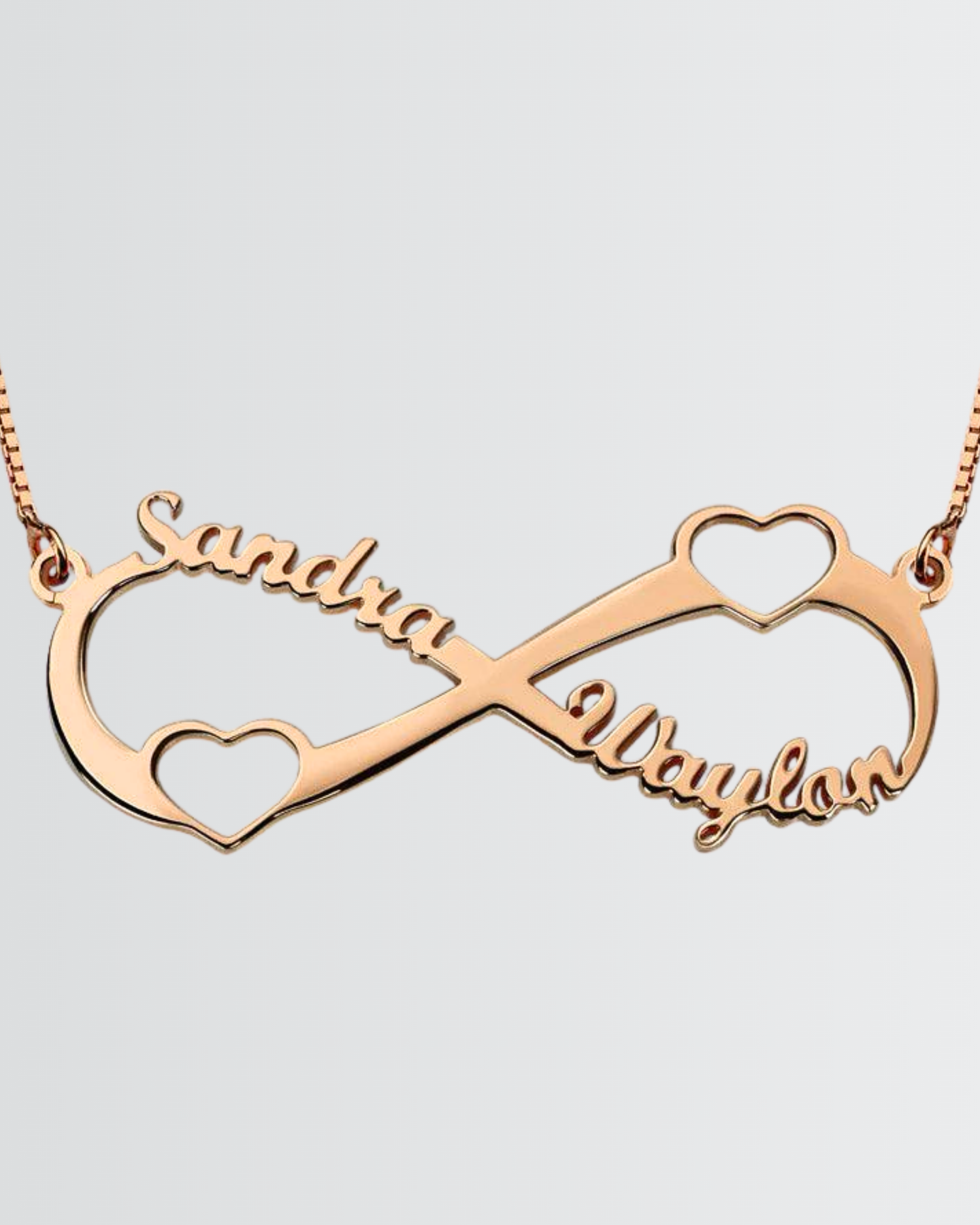 Personnalisez votre collier Infinity Heart avec vos noms