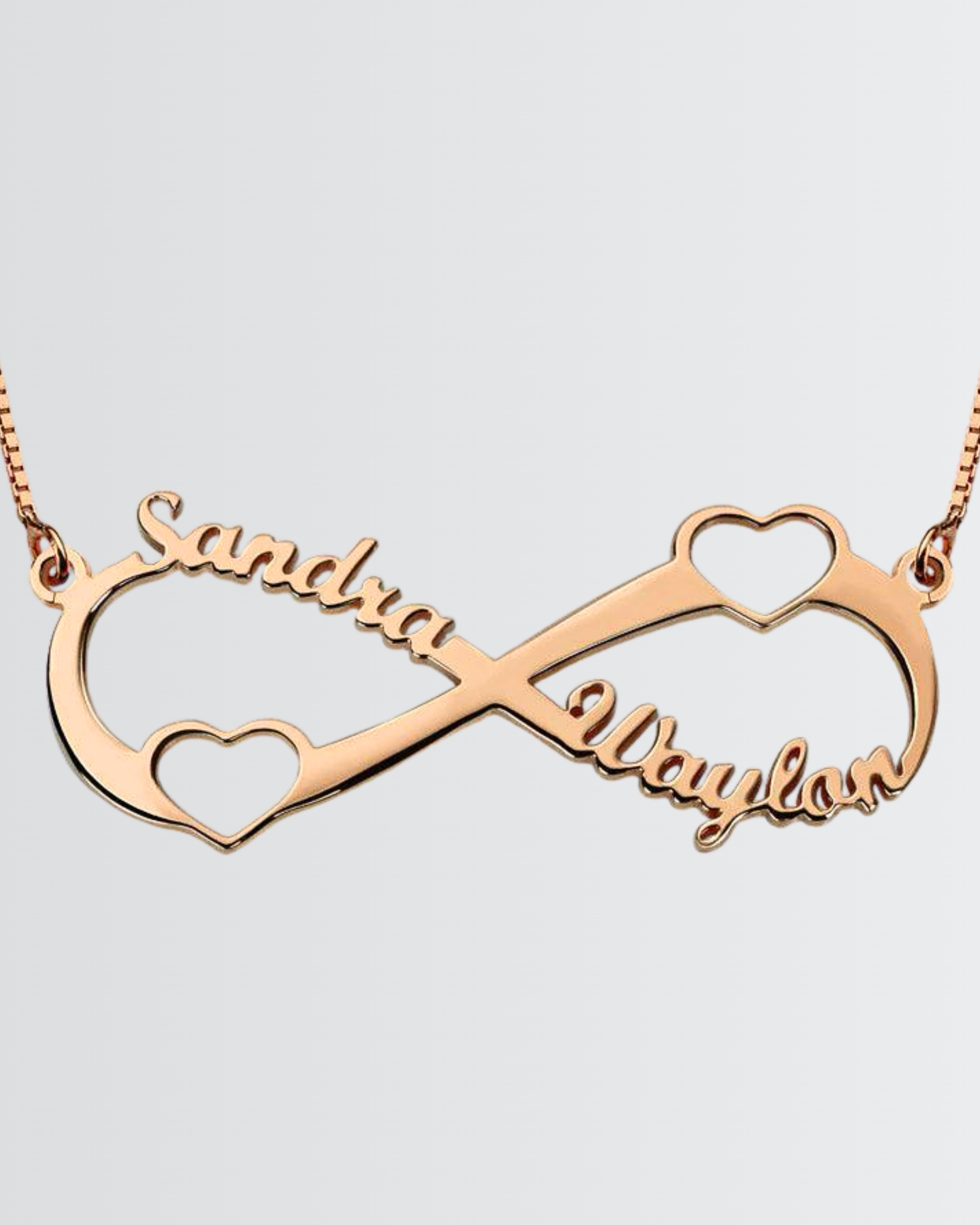 Personnalisez votre collier Infinity Heart avec vos noms
