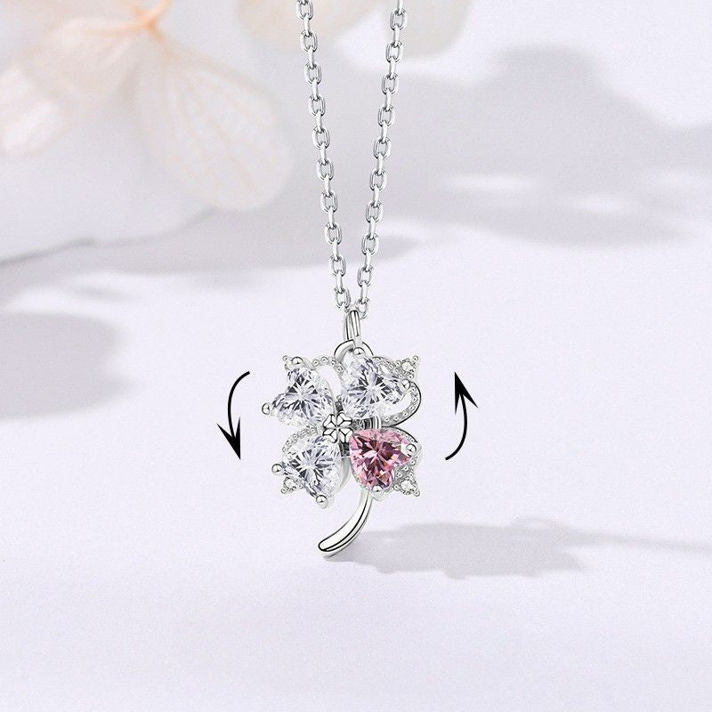 Spin &amp; Shine Clover Necklace