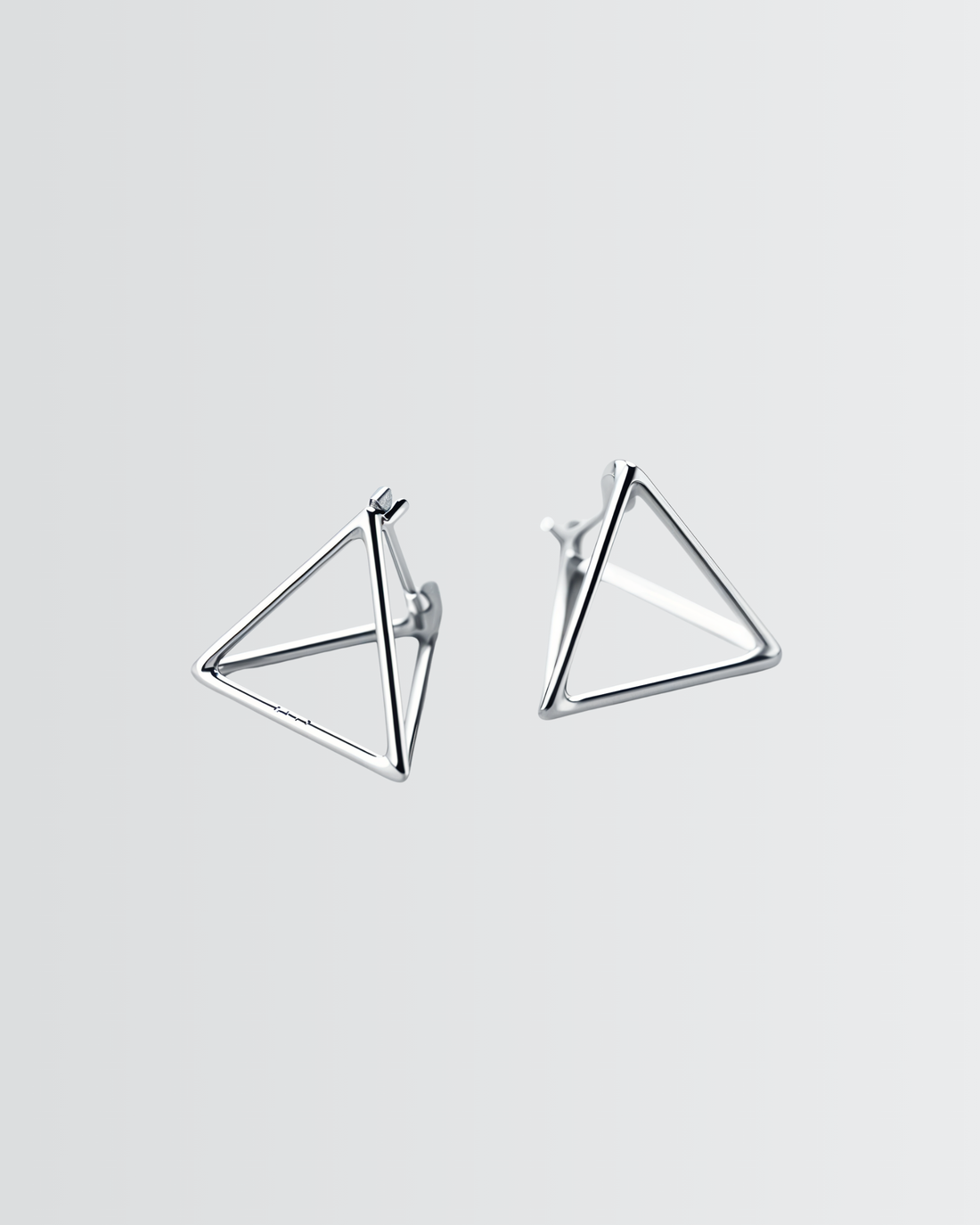 Clous triangulaires 3D minimalistes
