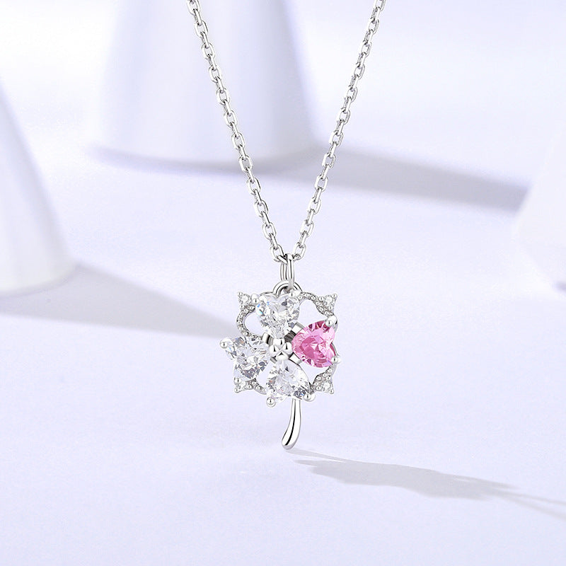 Spin &amp; Shine Clover Necklace