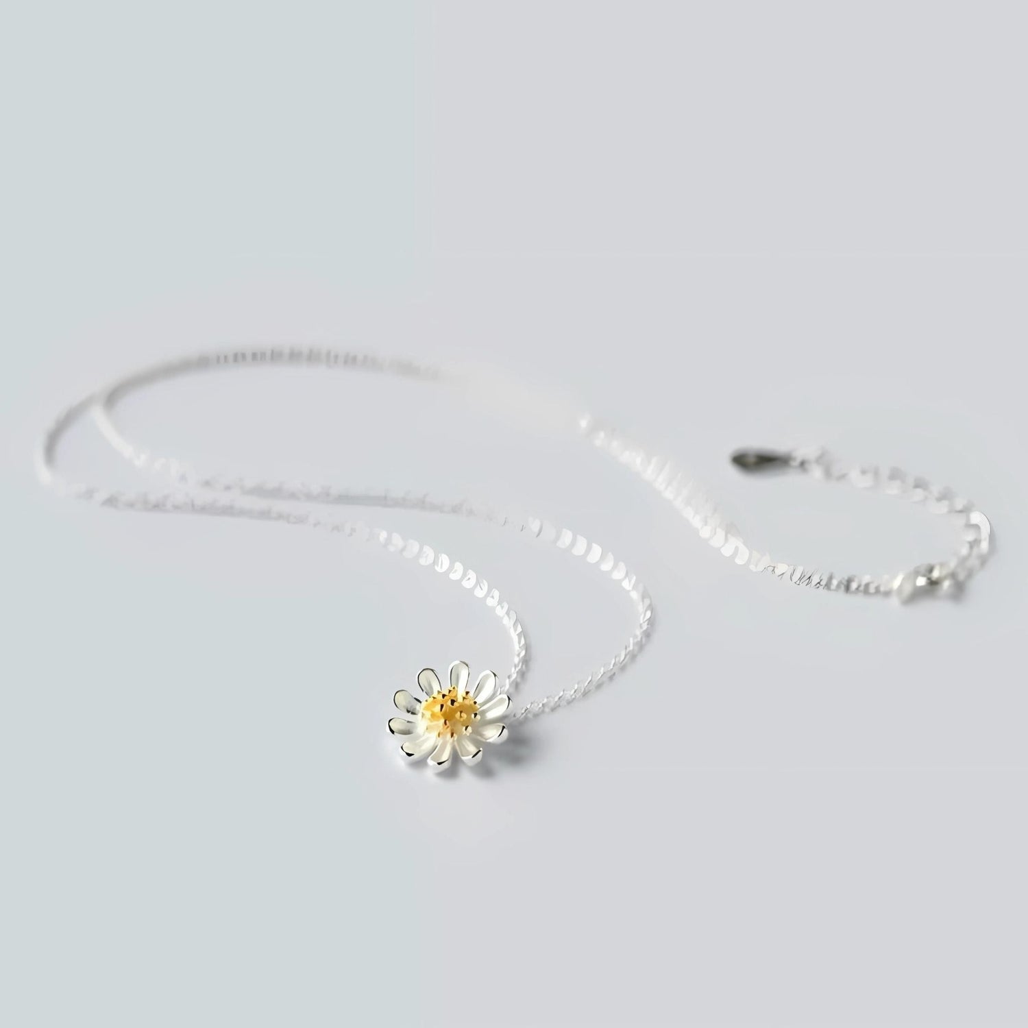 Your Time To Bloom Daisy Necklace