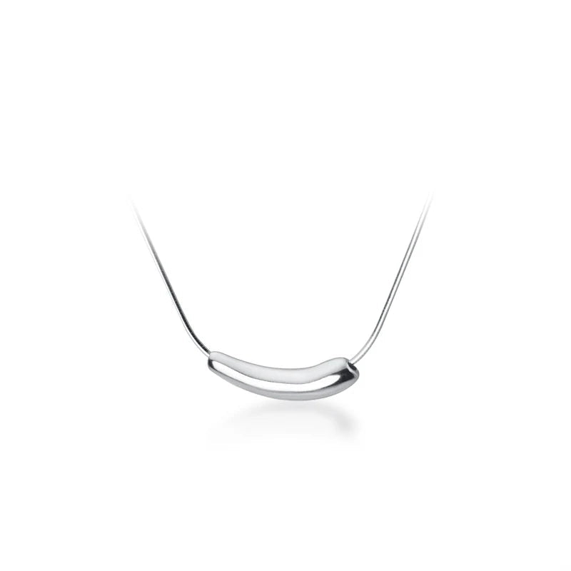 Sleek Radiance Necklace