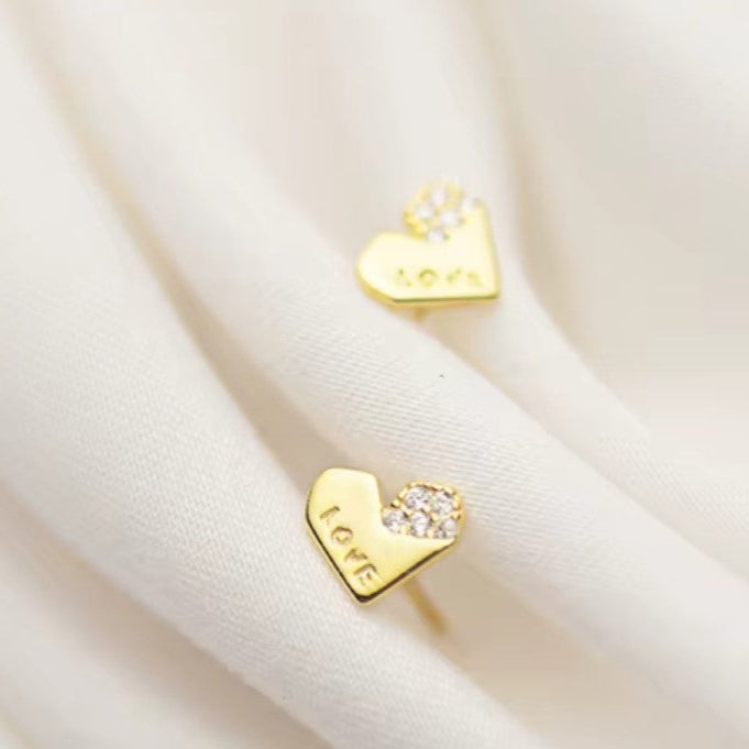 Heartlight Minimal Studs