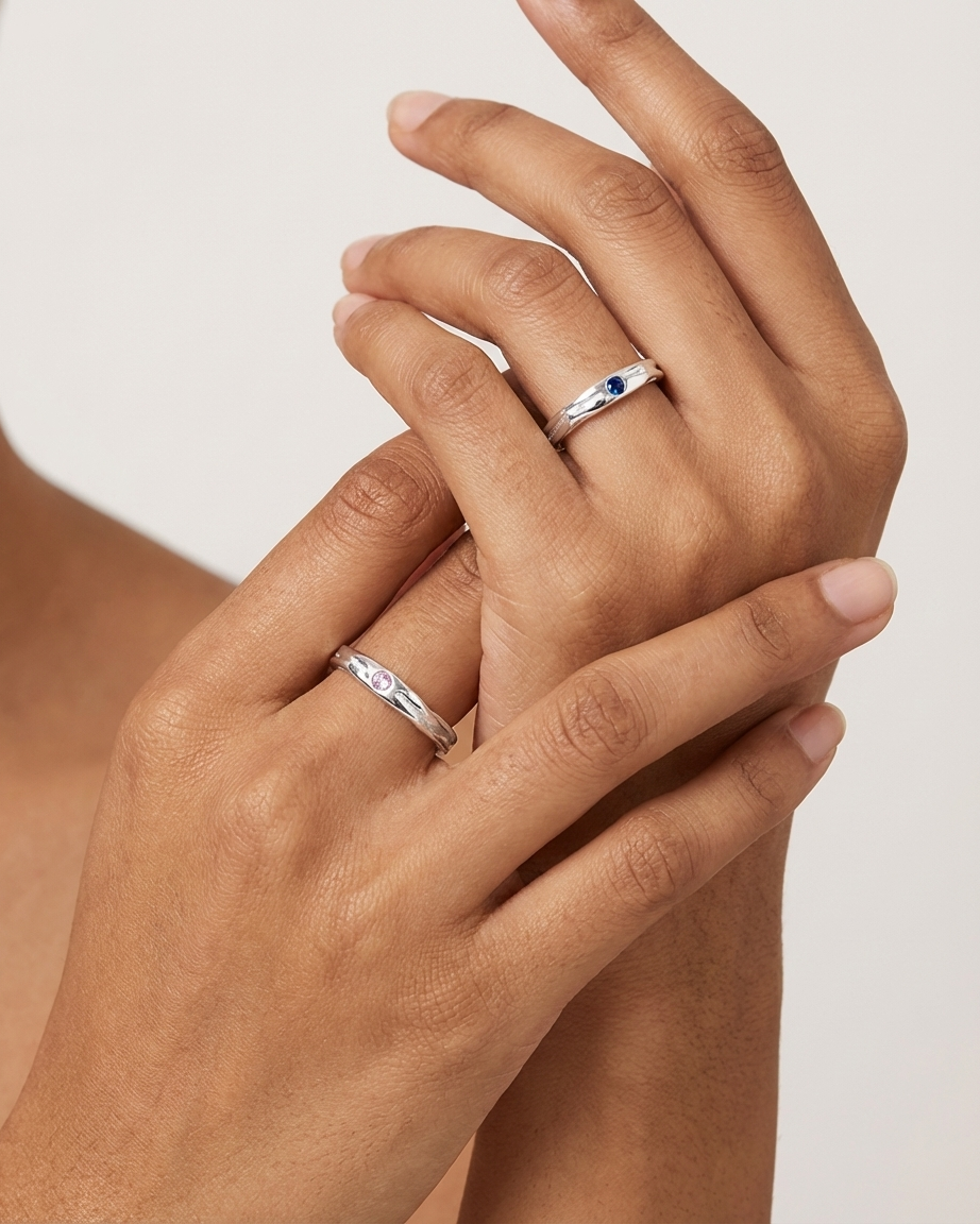 Recién llegados, bandas de amor "Estamos comprometidos"